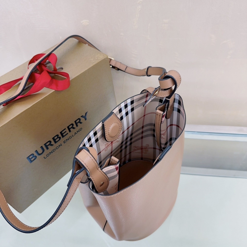 Bv*b*rry hobo bags
